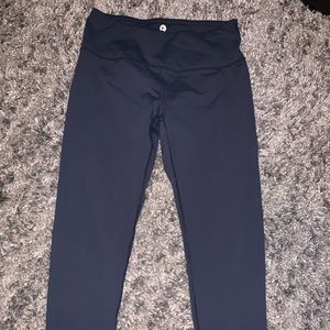 Navy cropped leggings